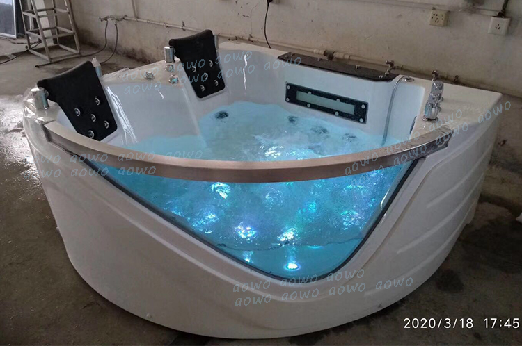 Whirlpool Massage Bathtub with Four Legs 2 Person Corner Heart Shape Soaking 